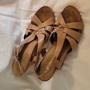 Aerosoles strappy espadrilles